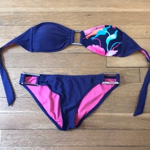 Xhilaration Navy bikini with floral design on top
